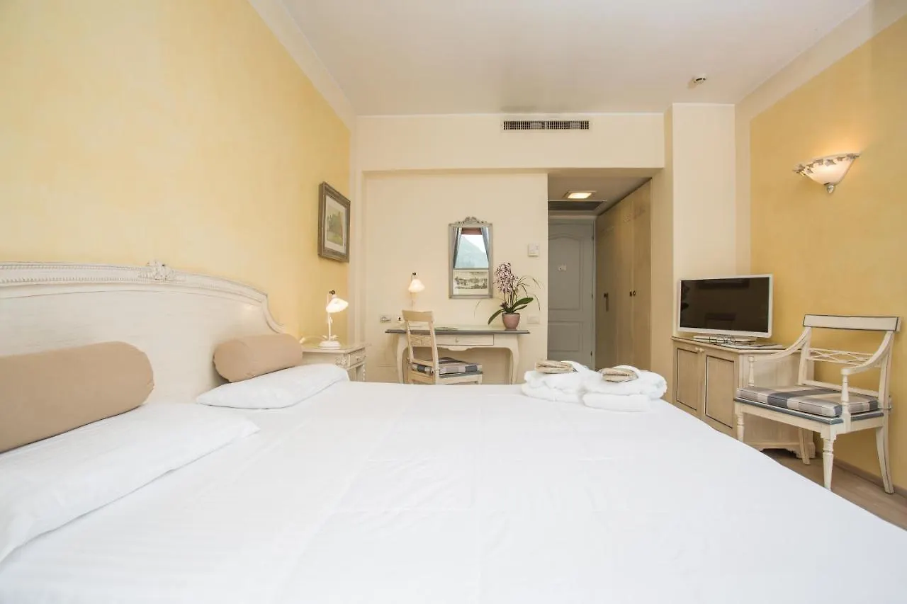 Hotel Spiaggia D'Oro - Charme & Boutique - Garda Lake Collection Salò Italië