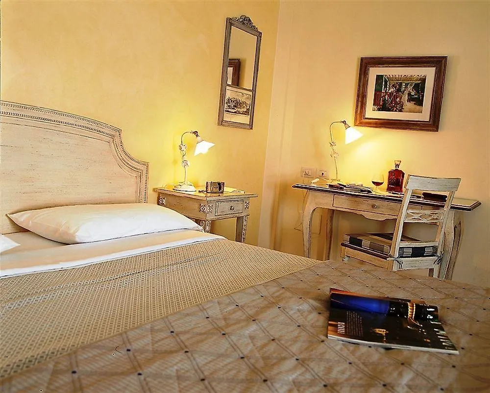Hotel Spiaggia D'Oro - Charme & Boutique - Garda Lake Collection Salo Italy