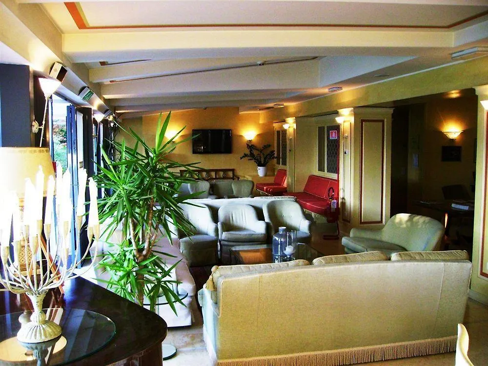 Hotel Spiaggia D'Oro - Charme & Boutique - Garda Lake Collection Salo 4*,