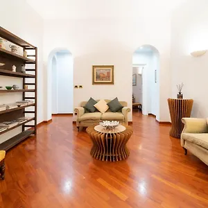  Appartement Zamboni Italië
